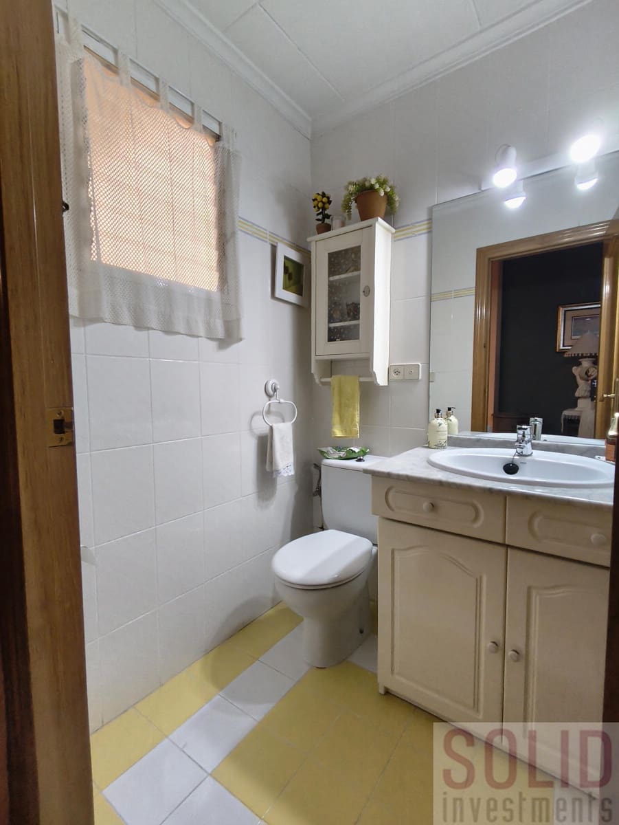 5 sovrum Radhus till salu i Massanassa - 445 000 € (Ref: 9921537)