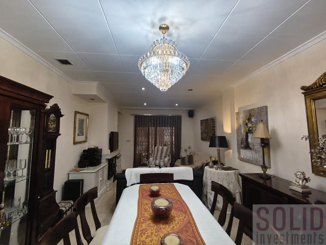 5 sovrum Radhus till salu i Massanassa - 445 000 € (Ref: 9921537)
