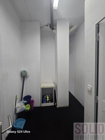 3 makuuhuone Kaupallinen myytävänä paikassa Patraix, Valencia kaupunki - 180 000 € (Ref: 9952734)