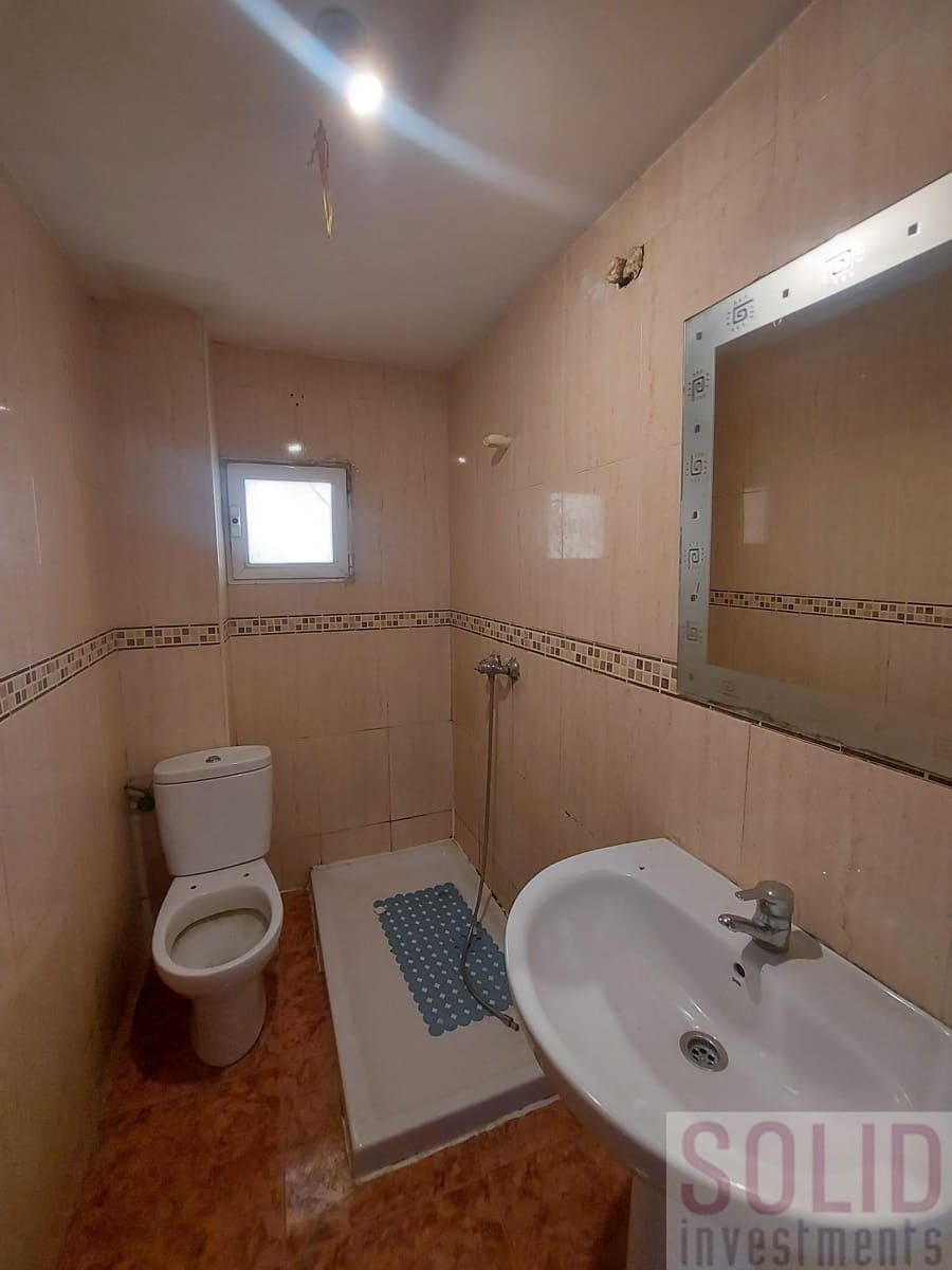 4 slaapkamer Flat te koop in Sedavi - € 180.000 (Ref: 9958848)