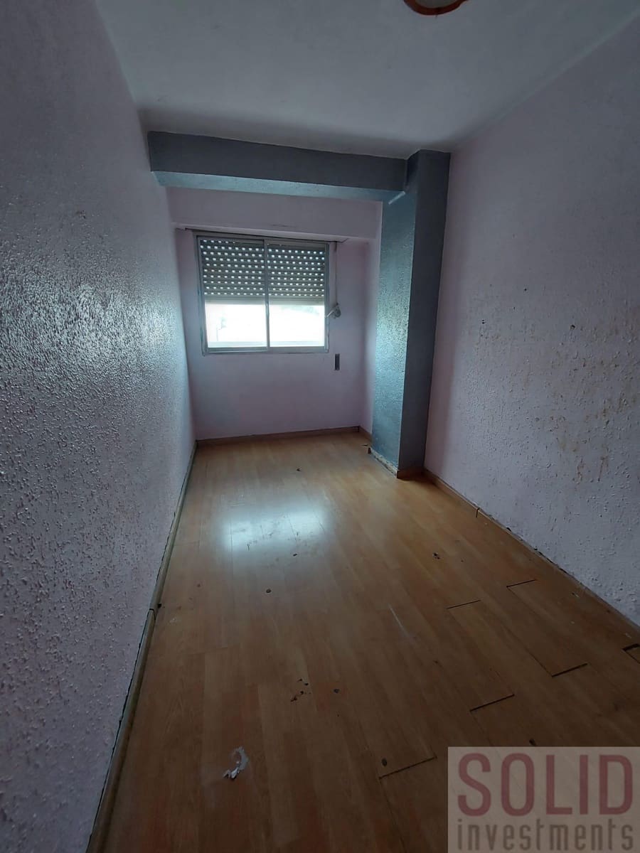 4 slaapkamer Flat te koop in Sedavi - € 180.000 (Ref: 9958848)