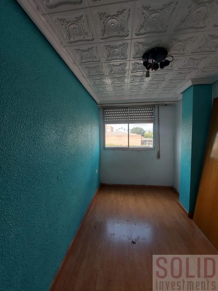 4 slaapkamer Flat te koop in Sedavi - € 180.000 (Ref: 9958848)