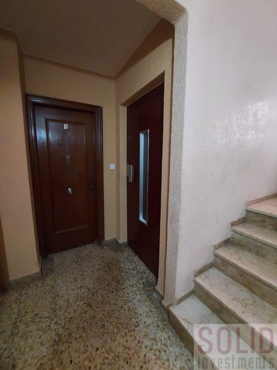 4 slaapkamer Flat te koop in Sedavi - € 180.000 (Ref: 9958848)