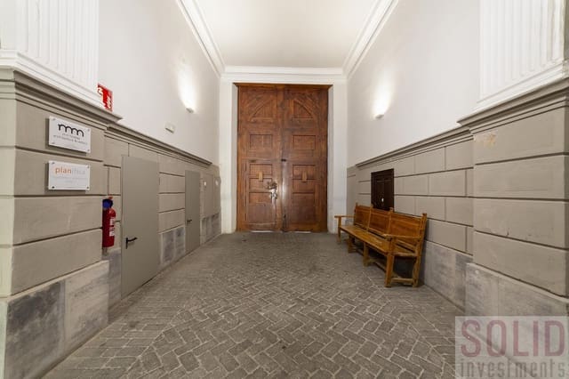 4 soveværelse Erhverv til salg i La Xerea, Valencia by - € 450.000 (Ref: 9972317)