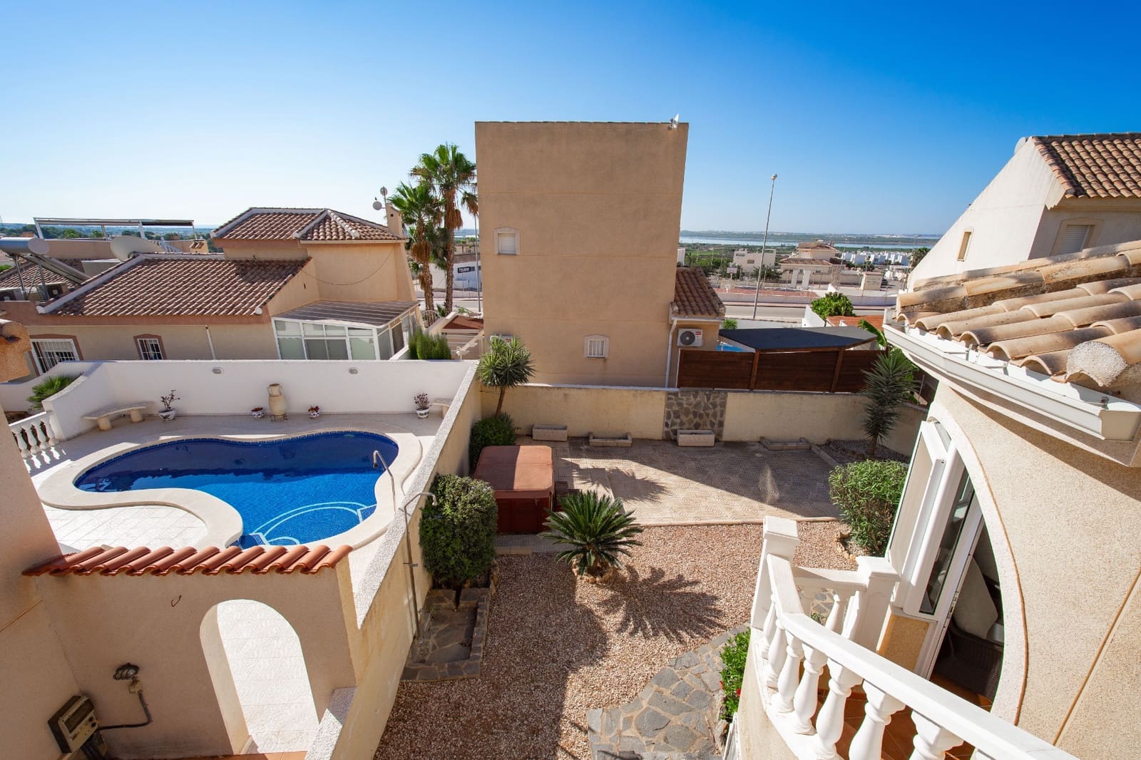 2 bedroom Villa for sale in Ciudad Quesada - € 245,000 (Ref: 10001170)
