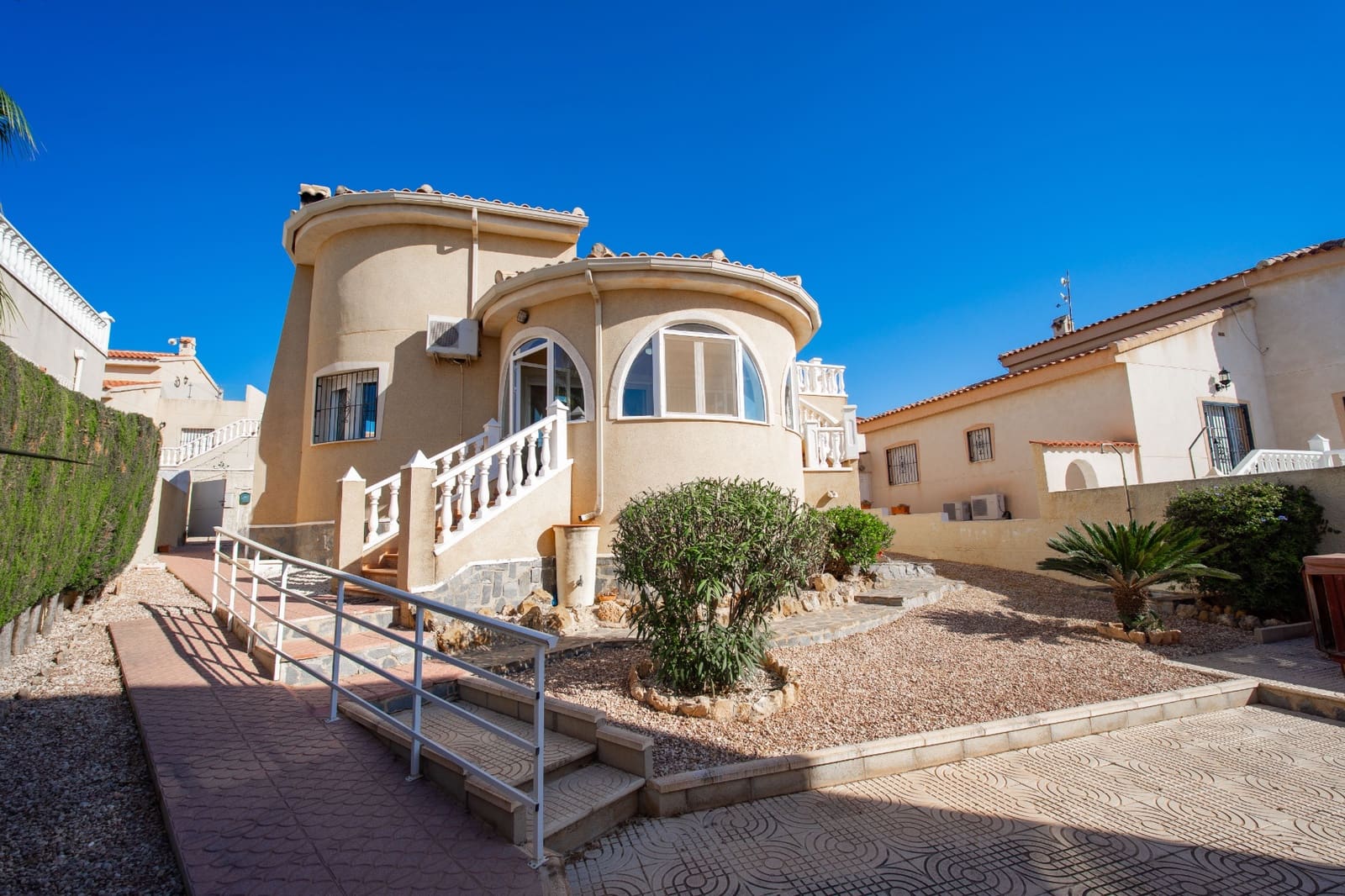 2 bedroom Villa for sale in Ciudad Quesada - € 245,000 (Ref: 10001170)