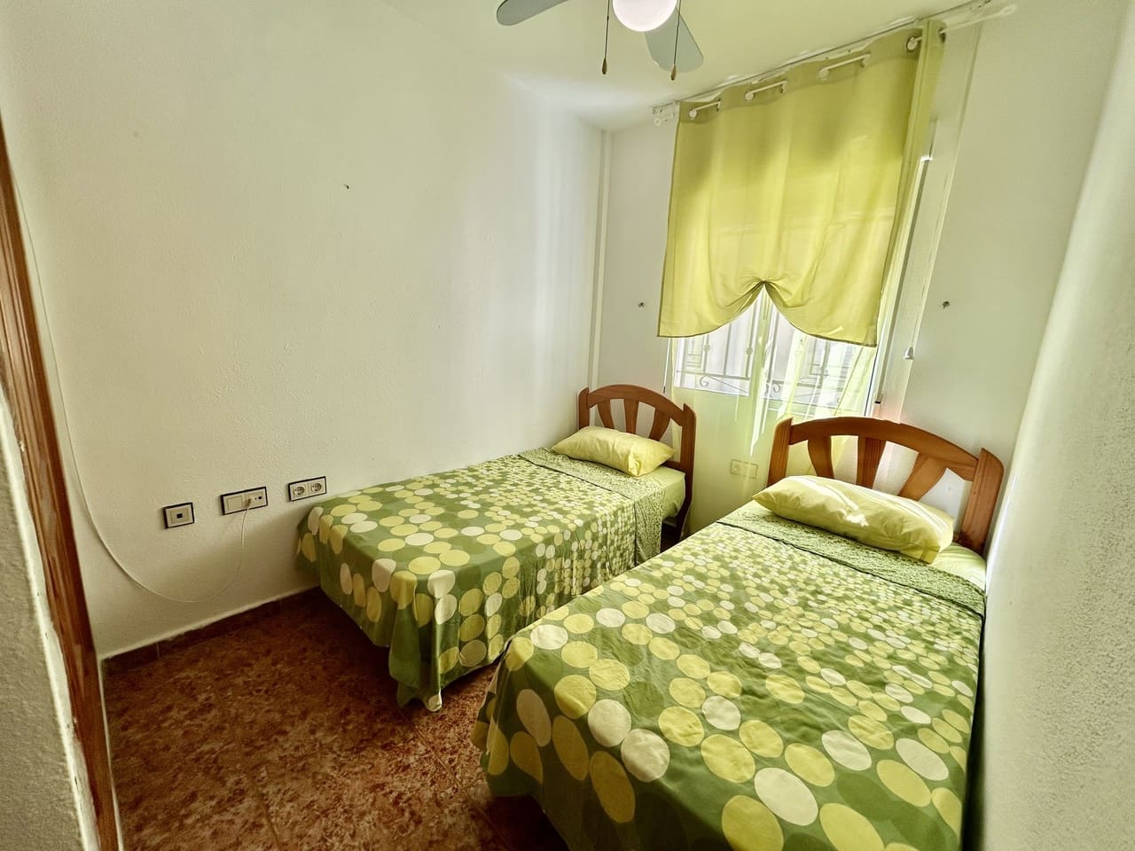 2 makuuhuone Huoneisto myytävänä paikassa Orihuela Costa mukana uima-altaan - 148 000 € (Ref: 10004511)