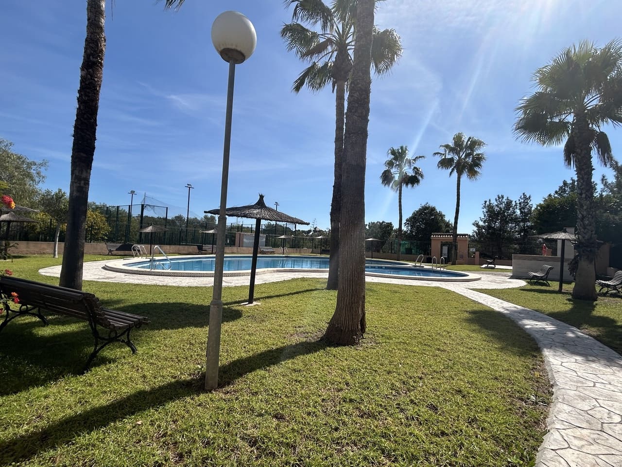 2 makuuhuone Huoneisto myytävänä paikassa Orihuela Costa mukana uima-altaan - 148 000 € (Ref: 10004511)