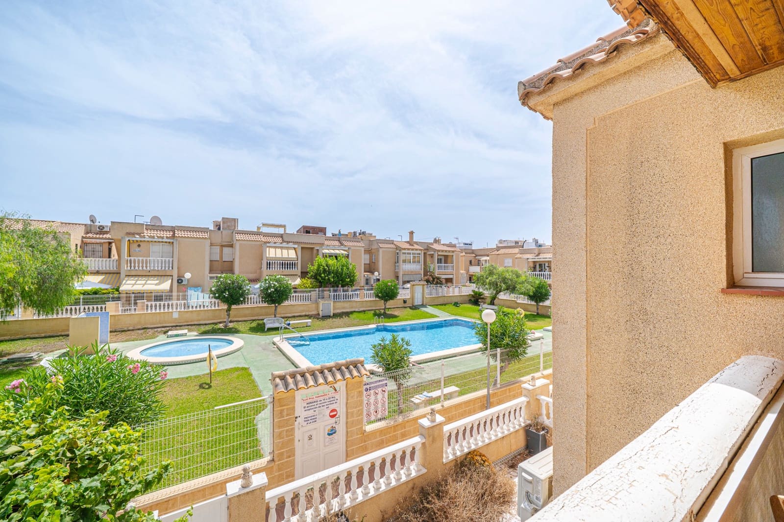 2 quarto Apartamento para venda em Torrevieja com piscina - 129 000 € (Ref: 10006804)