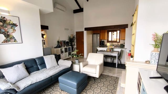 Apartamento de 2 habitaciones en Algorfa en venta con piscina - 199.950 € (Ref: 10009484)