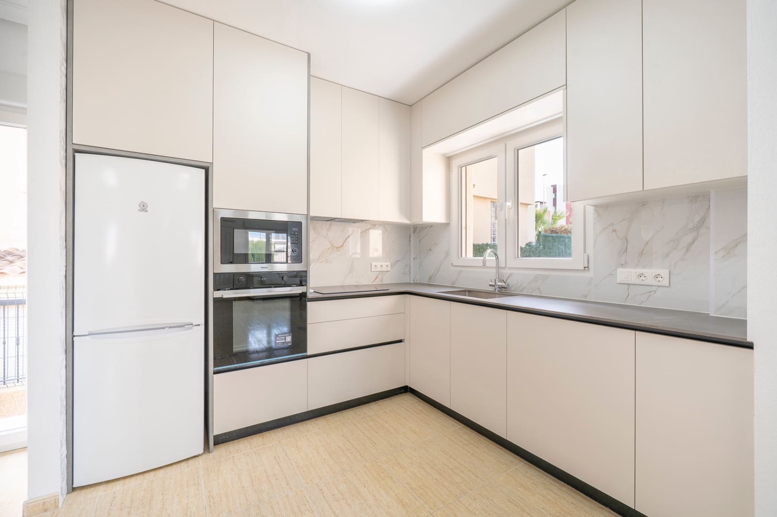 4 soverom Villa til salgs i Villamartin med svømmebasseng - € 460 000 (Ref: 10014275)
