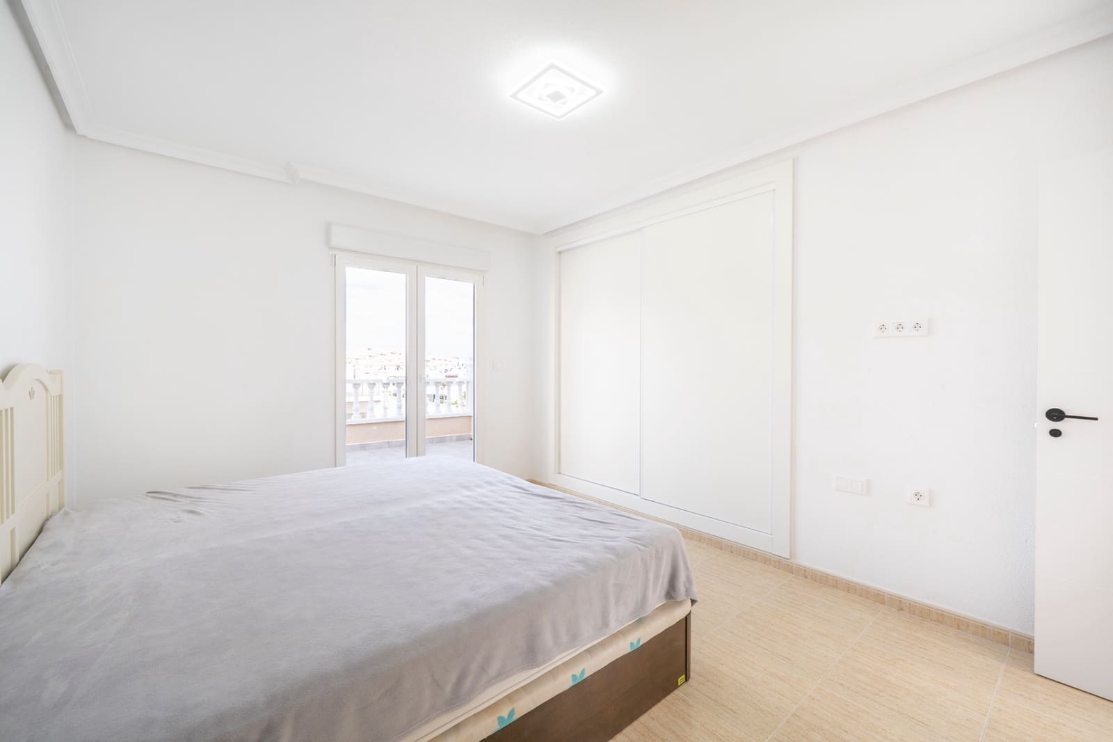 4 soverom Villa til salgs i Villamartin med svømmebasseng - € 460 000 (Ref: 10014275)