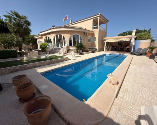 4 camera da letto Villa in vendita in Ciudad Quesada, Rojales con piscina - 575.000 € (Rif: 10015911)