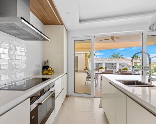 4 sovrum Villa till salu i Ciudad Quesada, Rojales med pool garage - 1 499 999 € (Ref: 10016680)