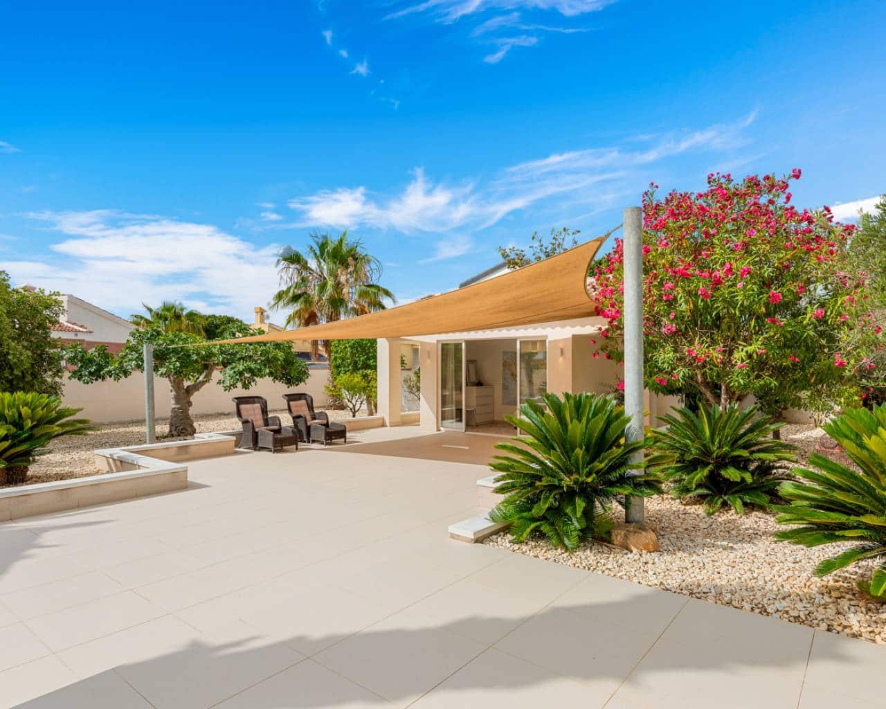 4 sovrum Villa till salu i Ciudad Quesada med pool garage - 1 499 999 € (Ref: 10016680)