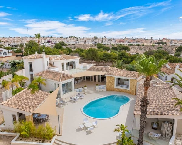 4 sovrum Villa till salu i Ciudad Quesada, Rojales med pool garage - 1 499 999 € (Ref: 10016680)