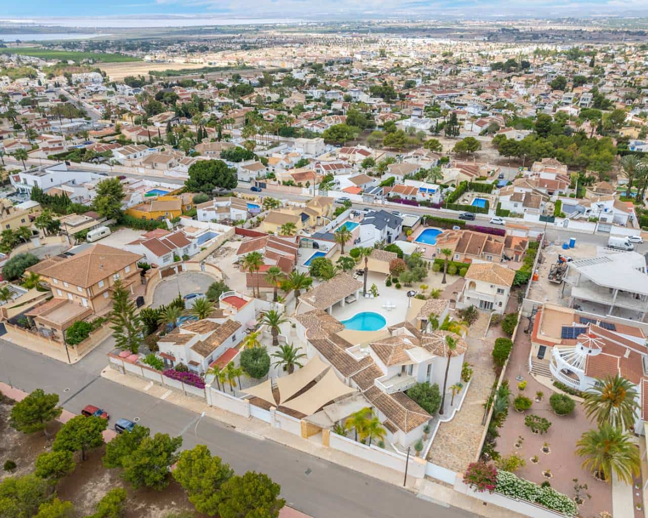 4 sovrum Villa till salu i Ciudad Quesada med pool garage - 1 499 999 € (Ref: 10016680)