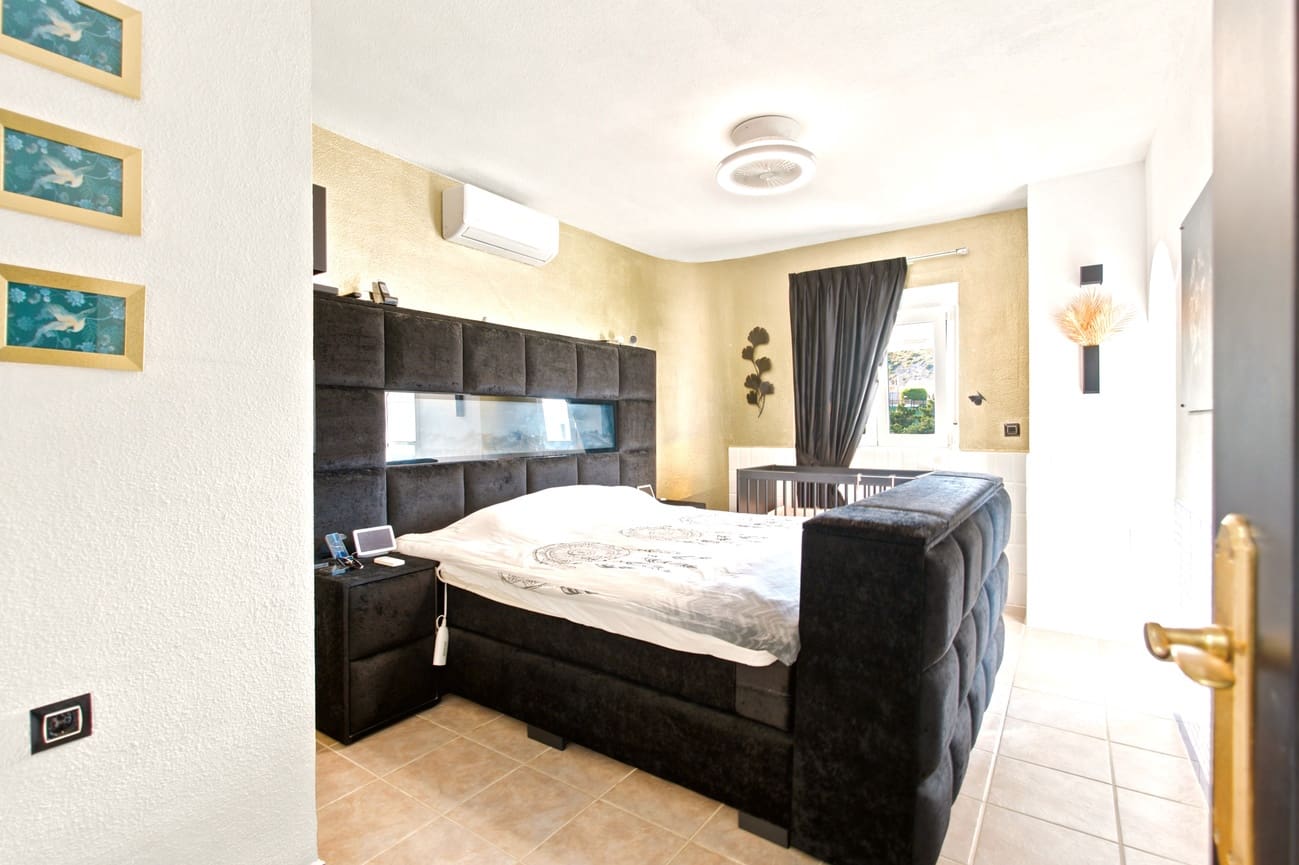 4 makuuhuone Huvila myytävänä paikassa Ciudad Quesada mukana uima-altaan - 480 000 € (Ref: 10019542)