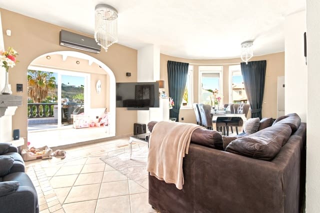 4 makuuhuone Huvila myytävänä paikassa Ciudad Quesada, Rojales mukana uima-altaan - 480 000 € (Ref: 10019542)