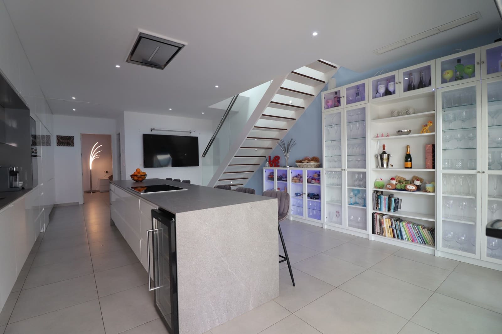 4 bedroom Villa for sale in Benijofar with pool garage - € 795,000 (Ref: 10021395)