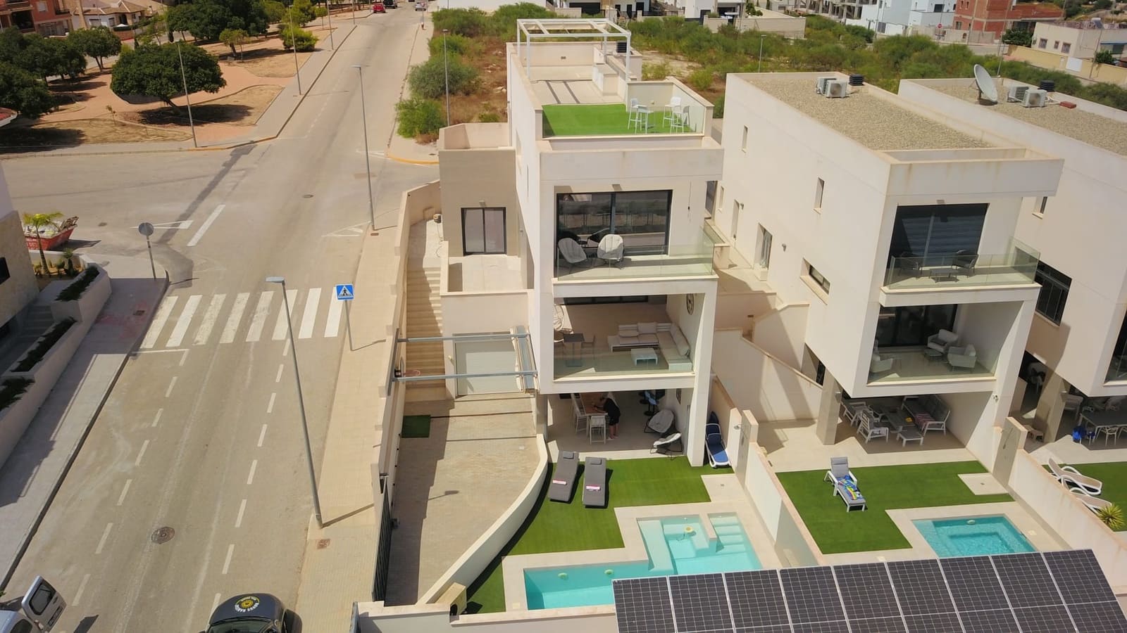 4 bedroom Villa for sale in Benijofar with pool garage - € 795,000 (Ref: 10021395)