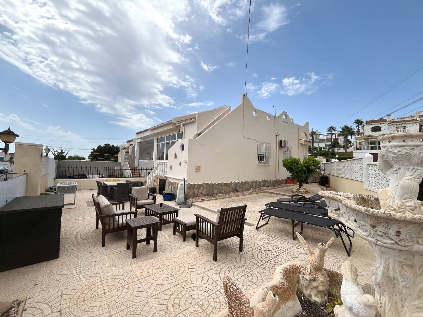 Bungalow de 2 habitaciones en Ciudad Quesada en venta con piscina - 165.000 € (Ref: 10021518)