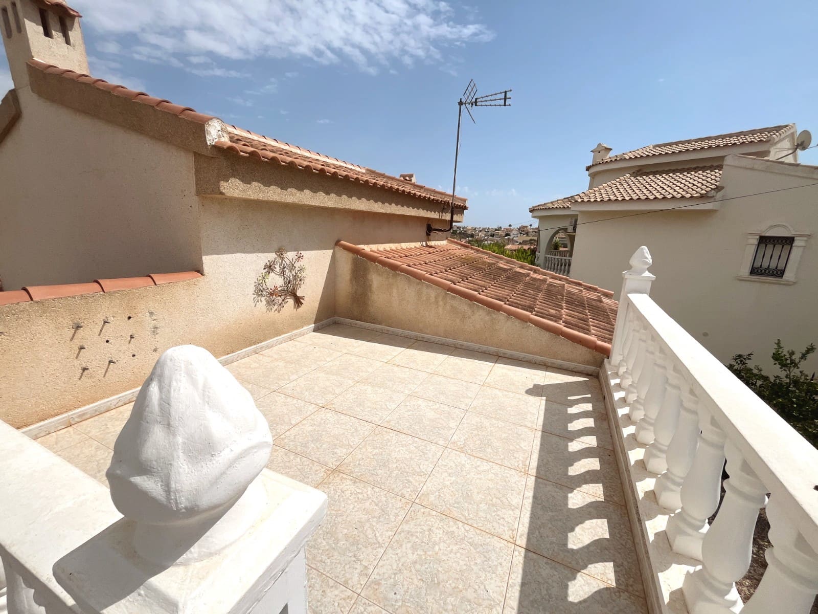 4 Zimmer Villa zu verkaufen in Ciudad Quesada mit Pool - 355.000 € (Ref: 10024452)