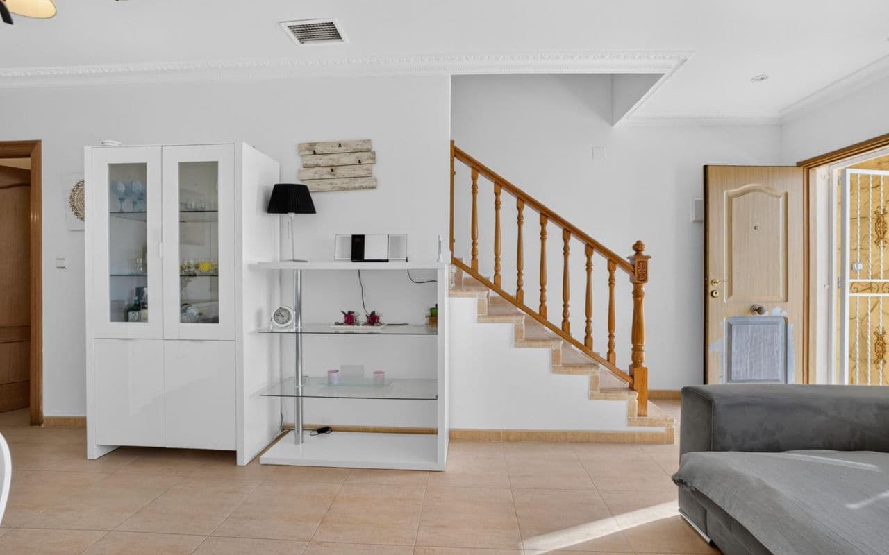 3 sypialnia Dom na sprzedaż w Punta Prima z basenem - 339 000 € (Ref: 10024833)