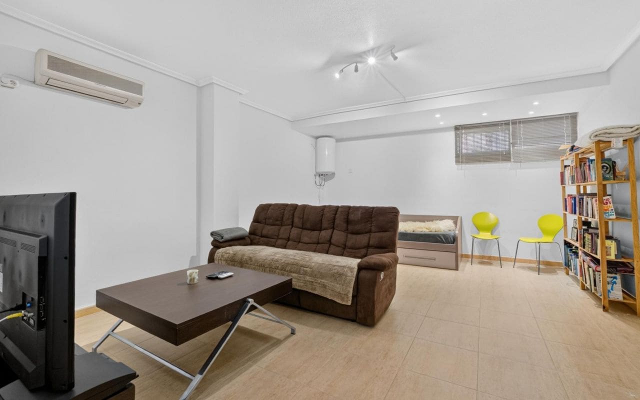 3 sypialnia Dom na sprzedaż w Punta Prima z basenem - 339 000 € (Ref: 10024833)