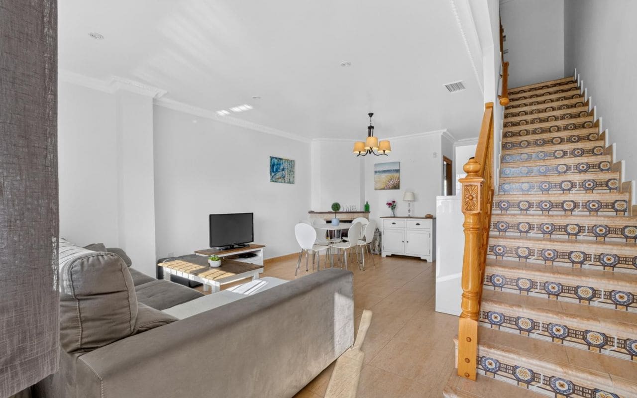 3 sypialnia Dom na sprzedaż w Punta Prima z basenem - 339 000 € (Ref: 10024833)