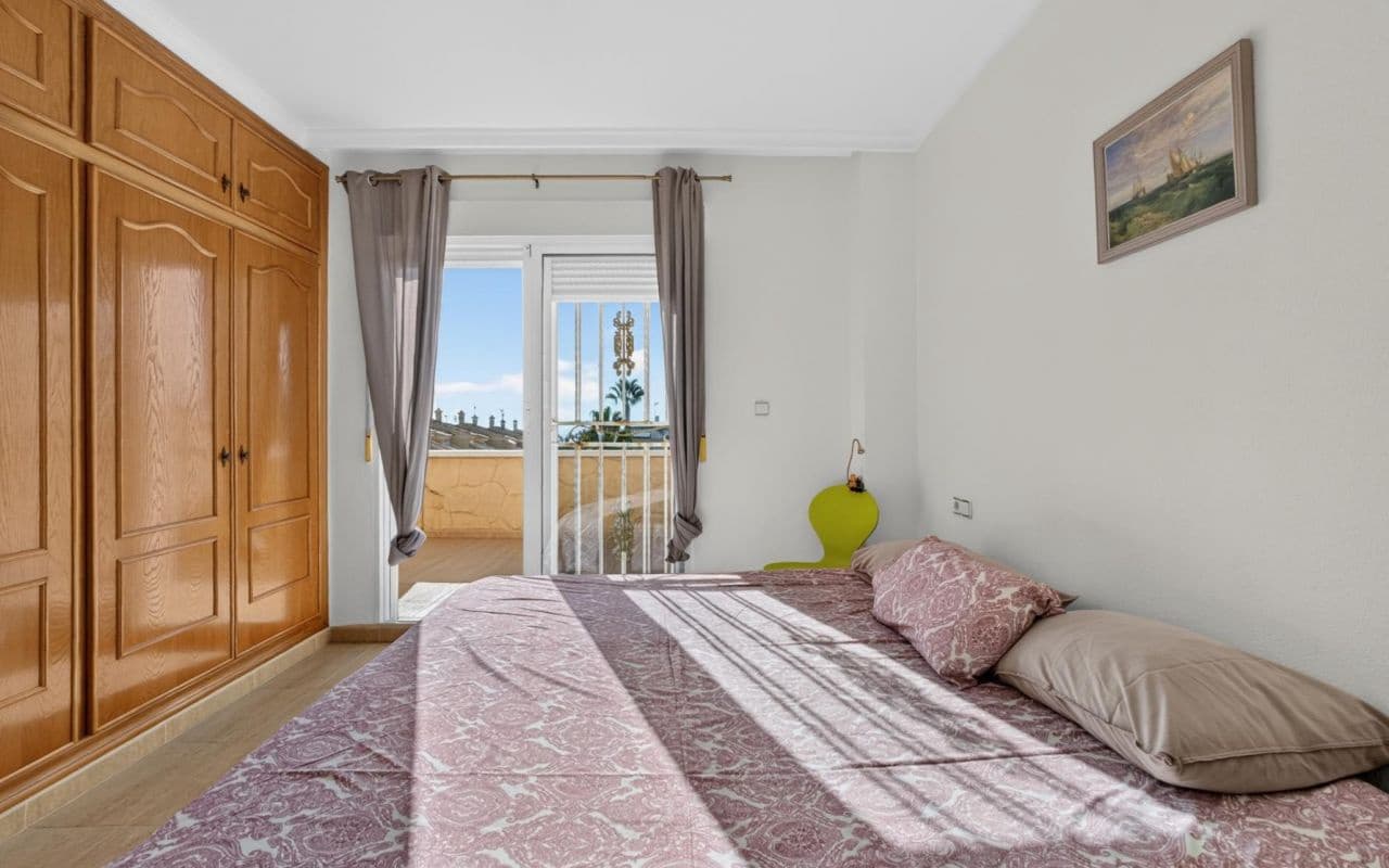 3 sypialnia Dom na sprzedaż w Punta Prima z basenem - 339 000 € (Ref: 10024833)