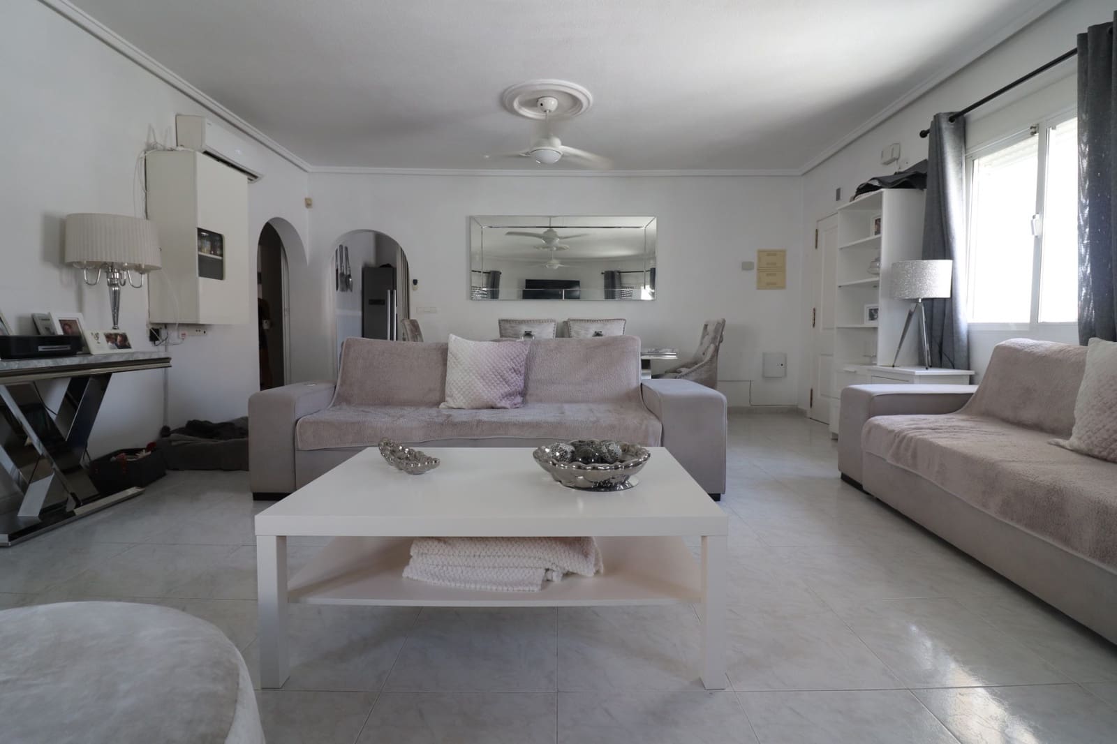 Chalet de 4 habitaciones en Benimar en venta con piscina - 390.000 € (Ref: 10026003)