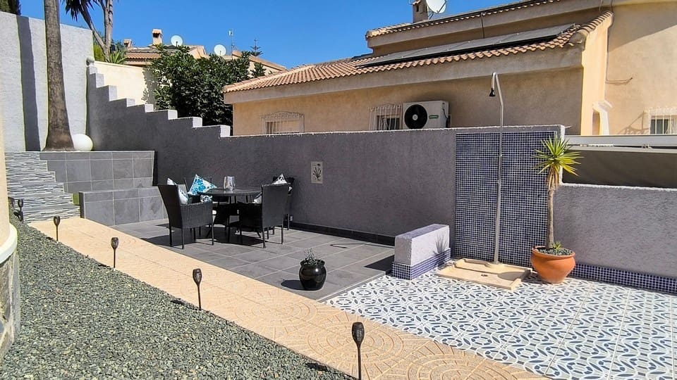 4 sovrum Villa till salu i Ciudad Quesada med pool garage - 430 000 € (Ref: 10026508)