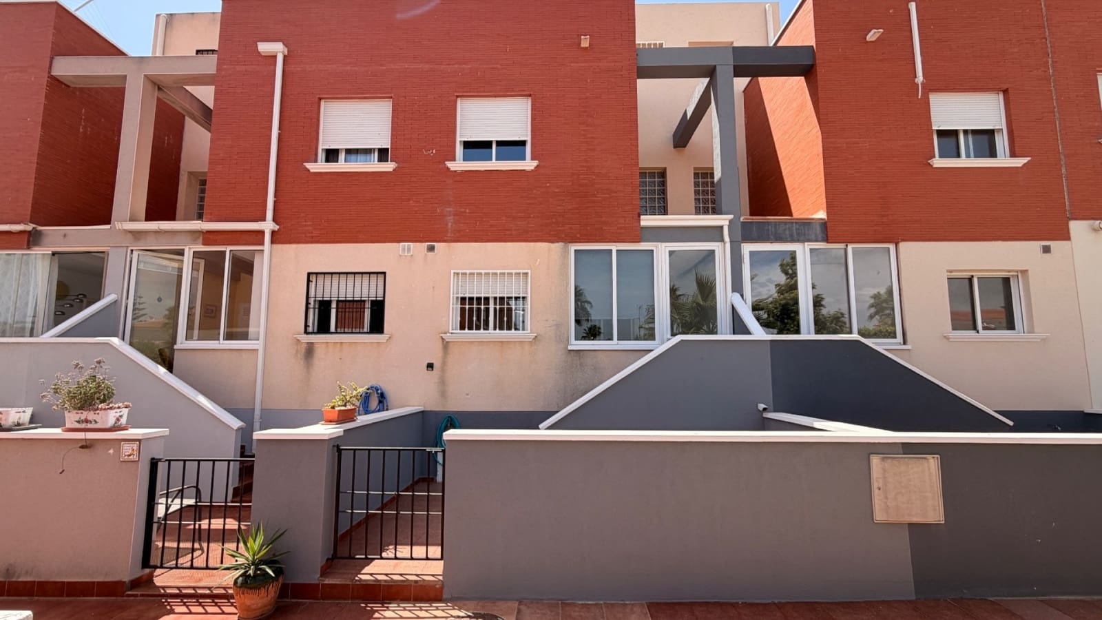 3 slaapkamer Huis te koop in Ciudad Quesada met zwembad - € 239.995 (Ref: 10029751)