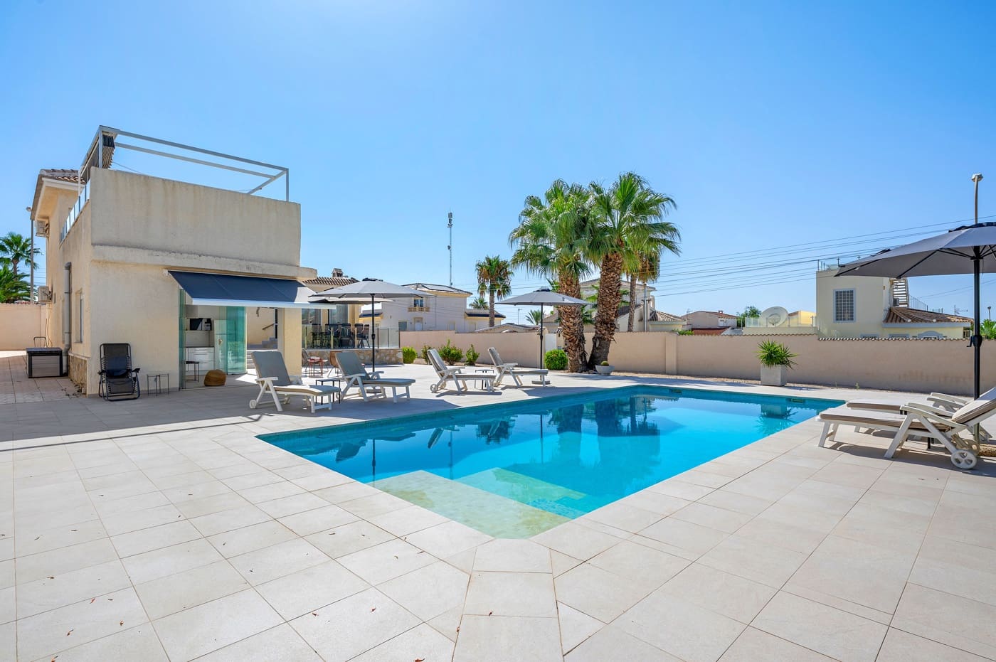 3 Zimmer Villa zu verkaufen in Ciudad Quesada mit Pool - 575.000 € (Ref: 10032410)