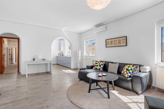 3 Zimmer Villa zu verkaufen in Ciudad Quesada, Rojales mit Pool - 575.000 € (Ref: 10032410)