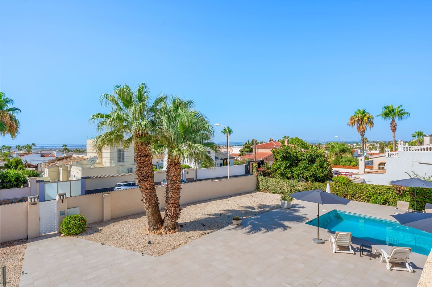 3 Zimmer Villa zu verkaufen in Ciudad Quesada mit Pool - 575.000 € (Ref: 10032410)