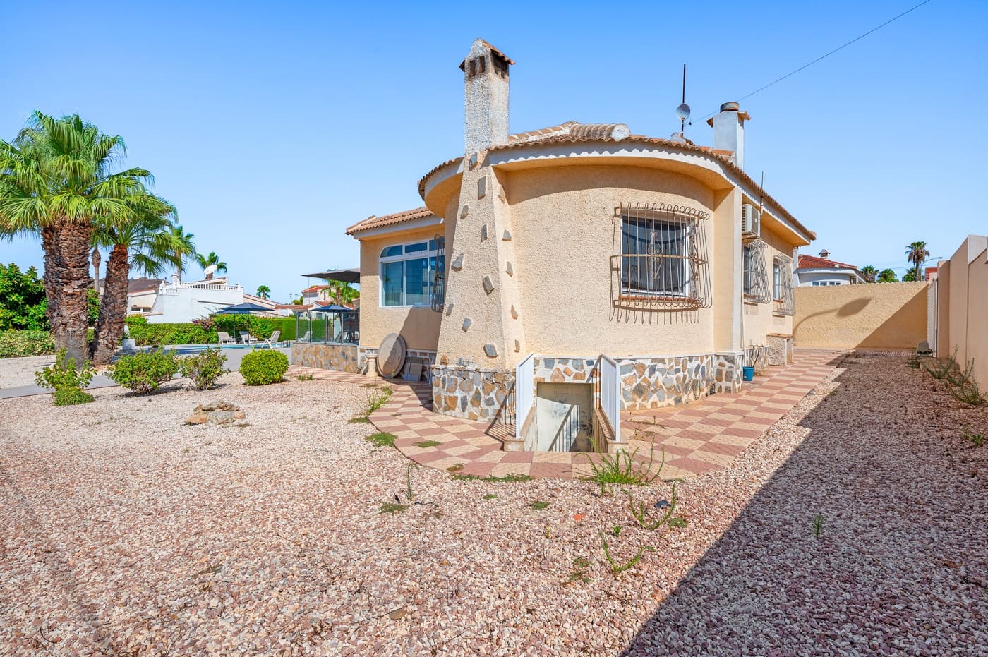 3 Zimmer Villa zu verkaufen in Ciudad Quesada mit Pool - 575.000 € (Ref: 10032410)