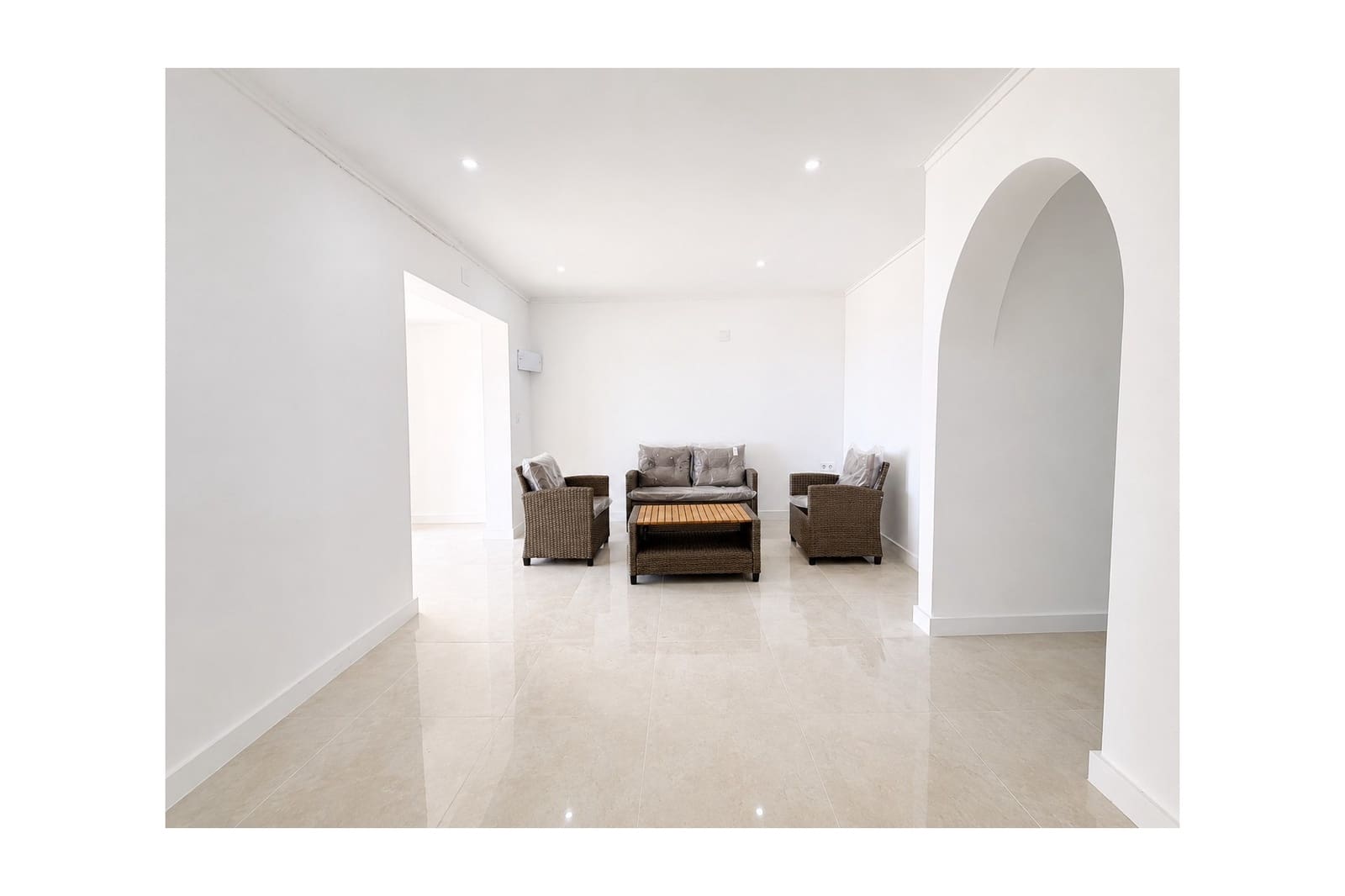2 bedroom Bungalow for sale in Torrevieja - € 139,995 (Ref: 10034241)