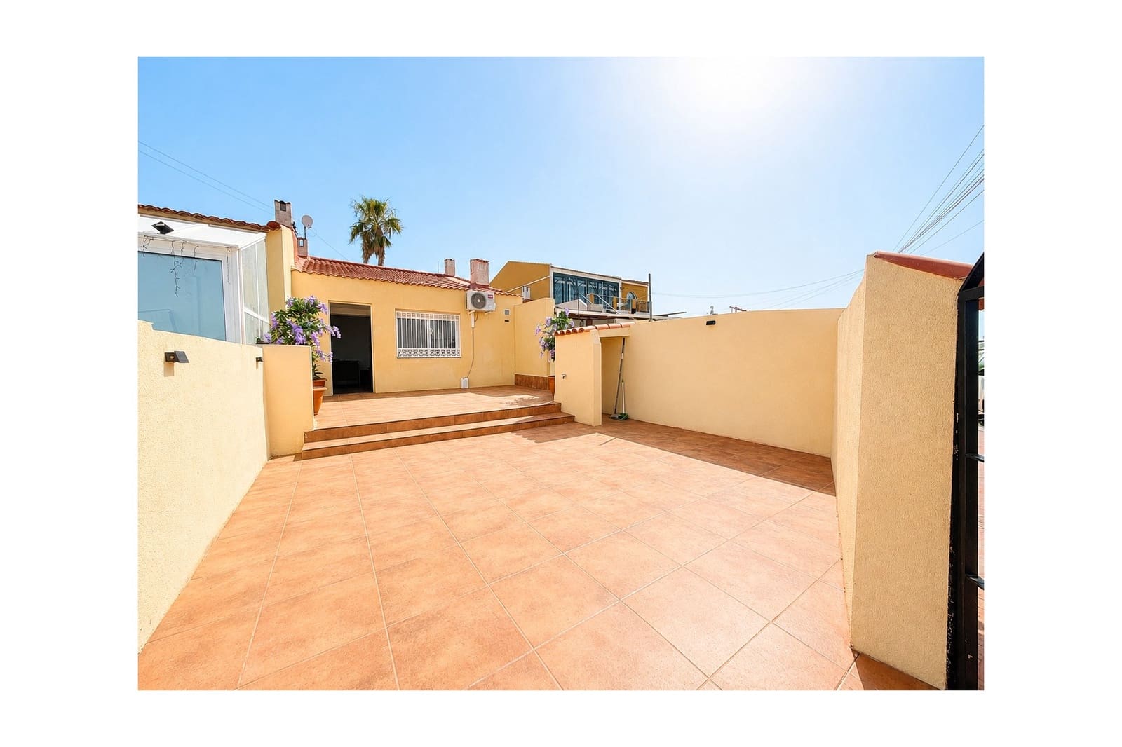 2 bedroom Bungalow for sale in Torrevieja - € 139,995 (Ref: 10034241)