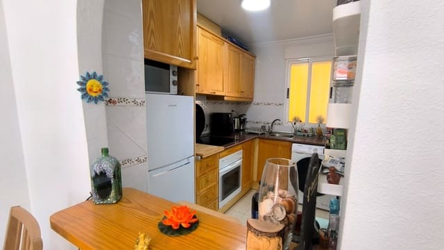2 soveværelse Lejlighed til salg i Algorfa med swimmingpool - € 125.000 (Ref: 10035809)