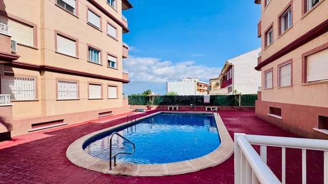 2 soveværelse Lejlighed til salg i Algorfa med swimmingpool - € 125.000 (Ref: 10035809)