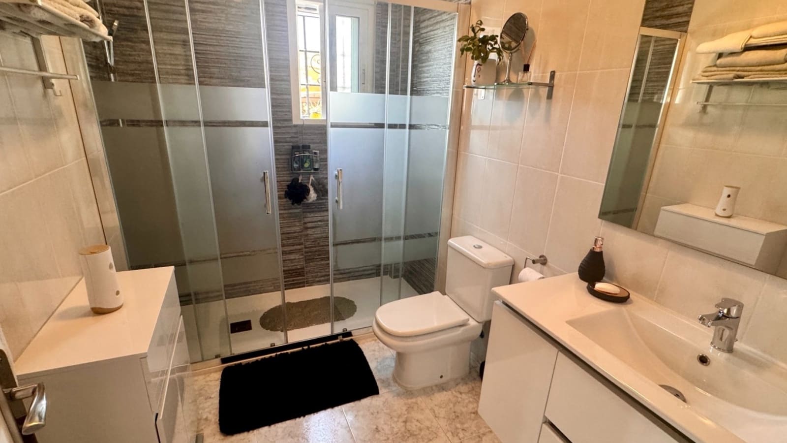 2 bedroom Villa for sale in Bigastro with pool - € 273,000 (Ref: 10035810)