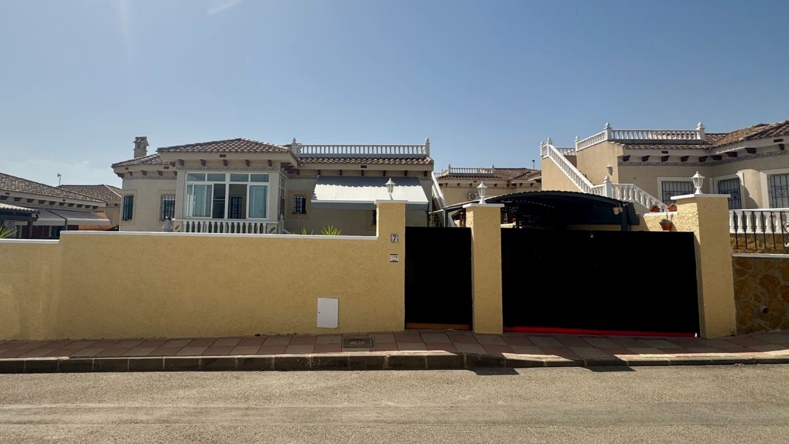 2 bedroom Villa for sale in Bigastro with pool - € 273,000 (Ref: 10035810)