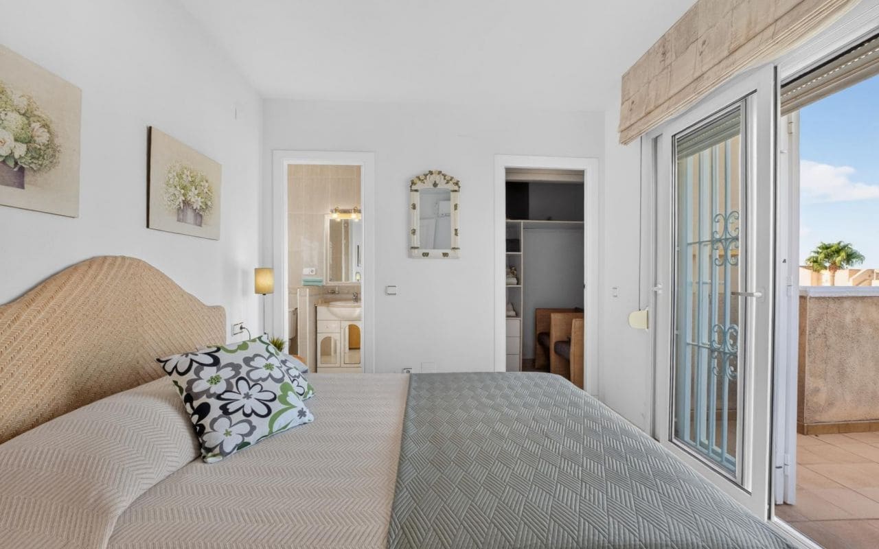 2 Zimmer Apartment zu verkaufen in Orihuela Costa mit Pool - 199.000 € (Ref: 10041537)