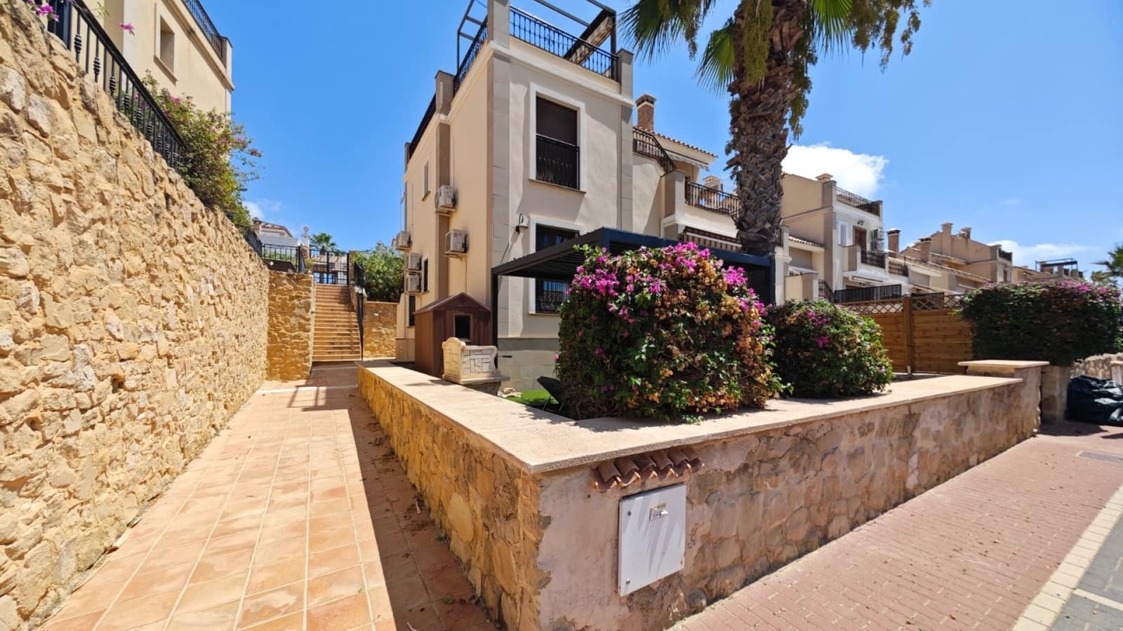 2 Zimmer Apartment zu verkaufen in Algorfa mit Pool - 204.950 € (Ref: 10042034)