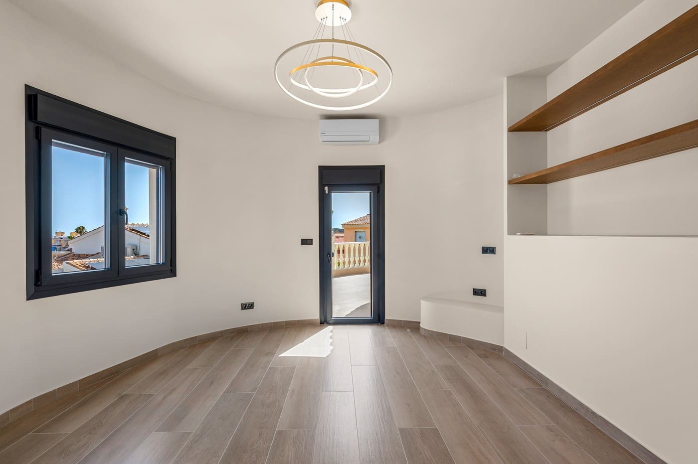 5 quarto Moradia para venda em Ciudad Quesada com piscina - 1 399 000 € (Ref: 10045773)