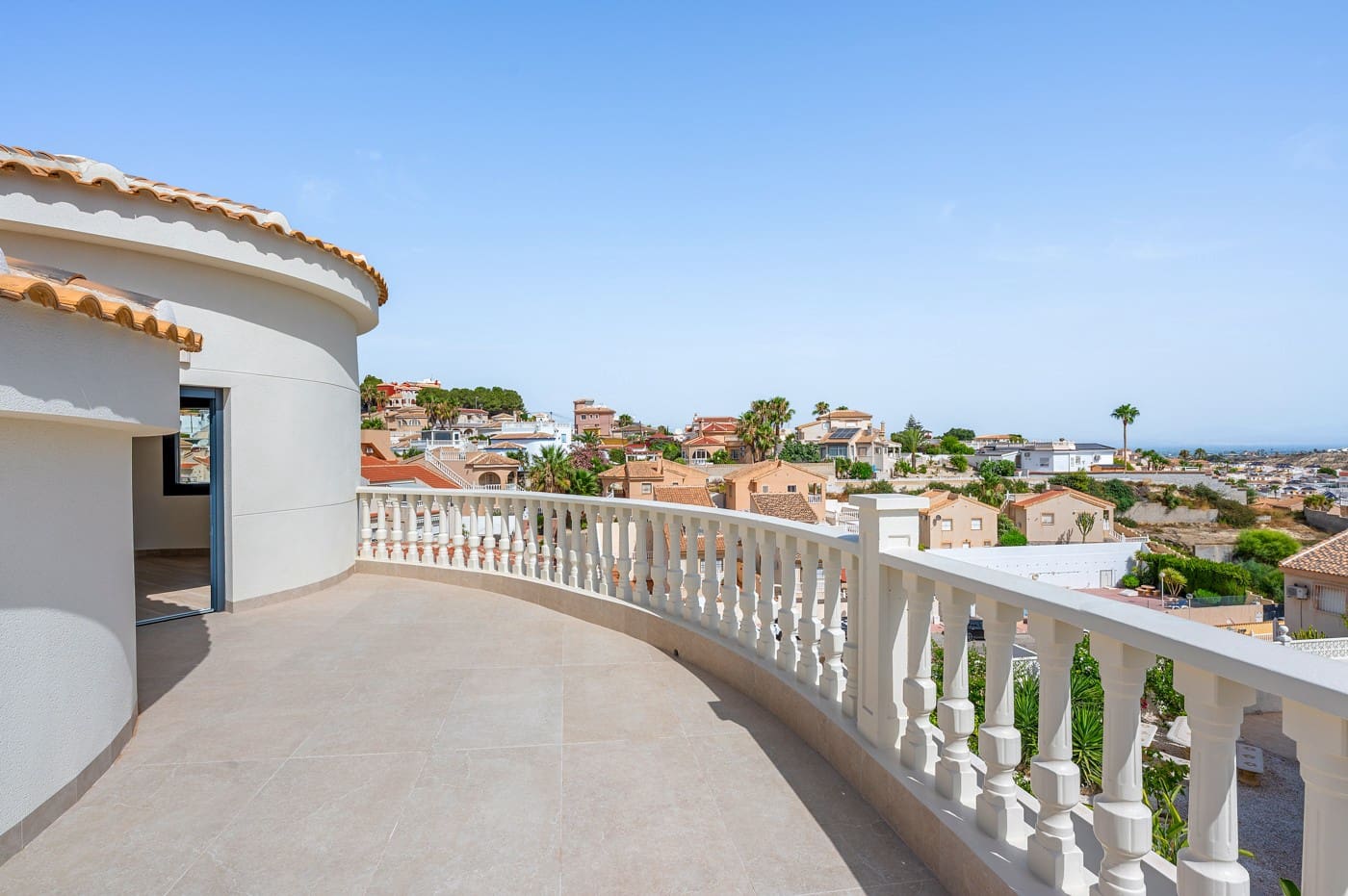 5 quarto Moradia para venda em Ciudad Quesada com piscina - 1 399 000 € (Ref: 10045773)