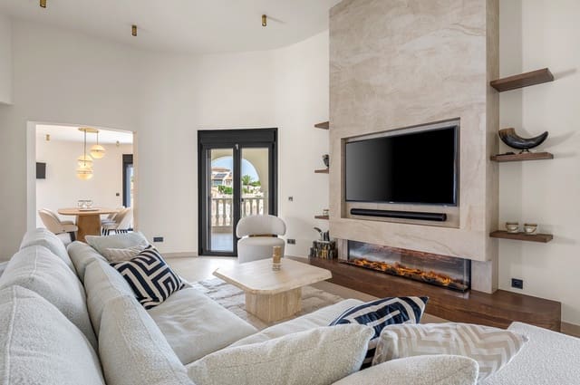 5 quarto Moradia para venda em Ciudad Quesada, Rojales com piscina - 1 399 000 € (Ref: 10045773)