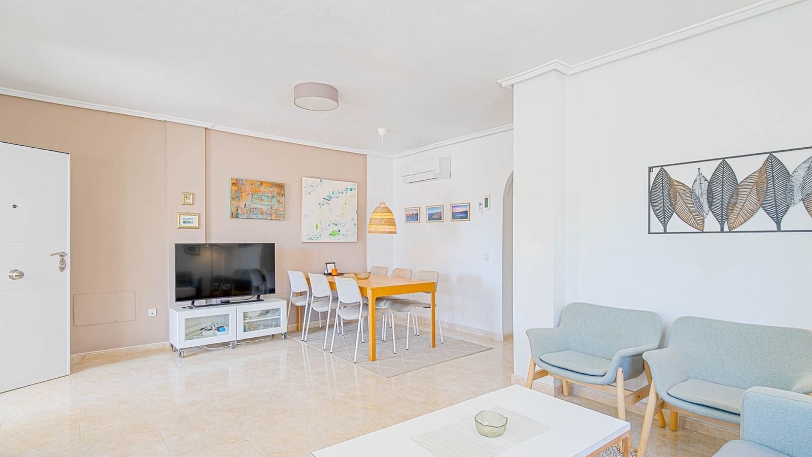 3 soverom Hus til salgs i Ciudad Quesada med svømmebasseng - € 285 000 (Ref: 10045774)